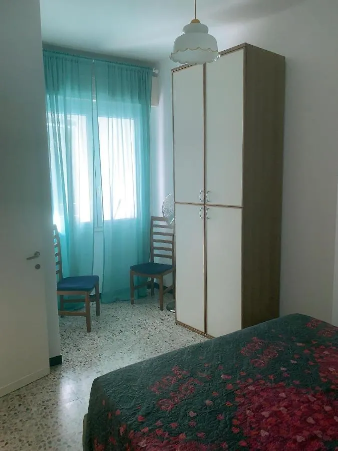 Casa Bianca 5 - Confortevole In Centro A Moneglia Italy